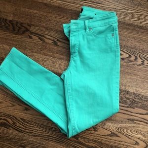 Slim ankle jeans in mint green